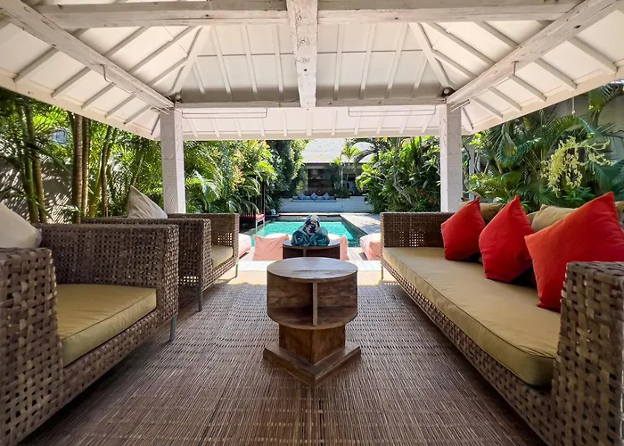 Luxurious 5br Retreat In Umalas Villa