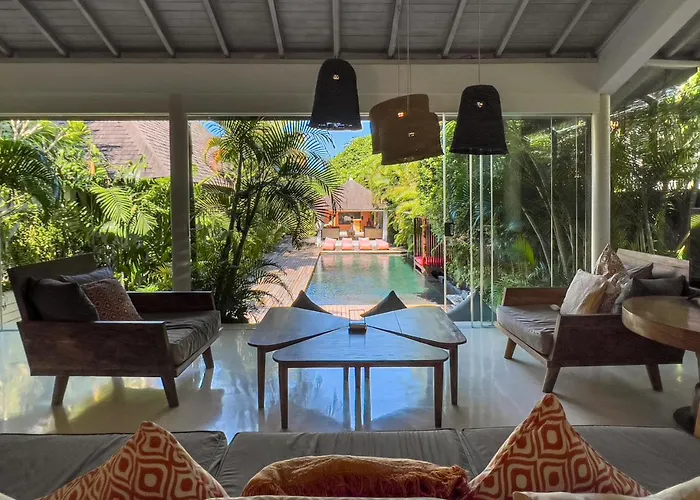 Luxurious 5br Retreat In Umalas Villa *