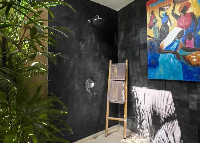 Luxurious 5br Retreat In Umalas *