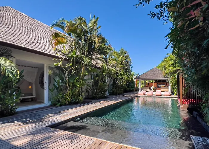 Luxurious 5br Retreat In Umalas Villa *