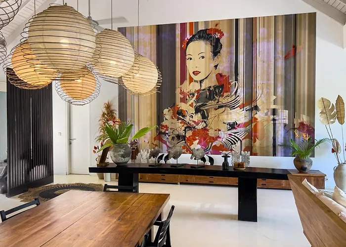 Luxurious 5br Retreat In Umalas *