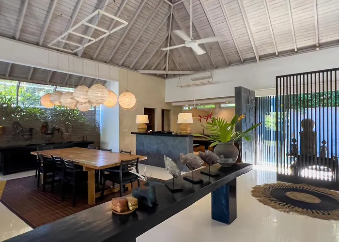 Villa Luxurious 5br Retreat In Umalas *