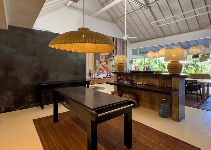 Luxurious 5br Retreat In Umalas Canggu (Bali)