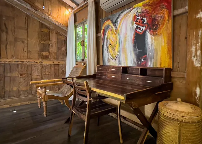 Luxurious 5br Retreat In Umalas *