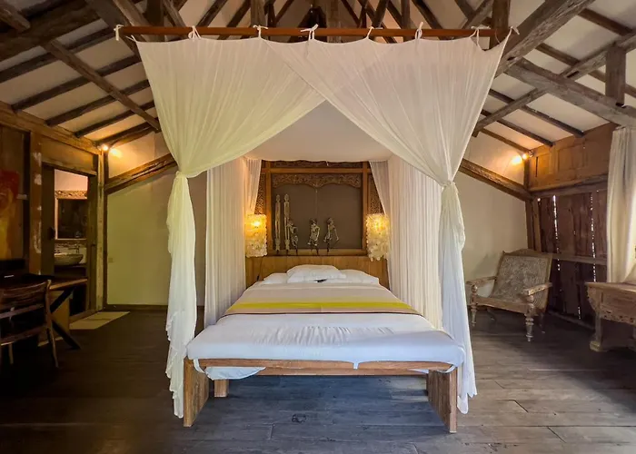 Luxurious 5br Retreat In Umalas