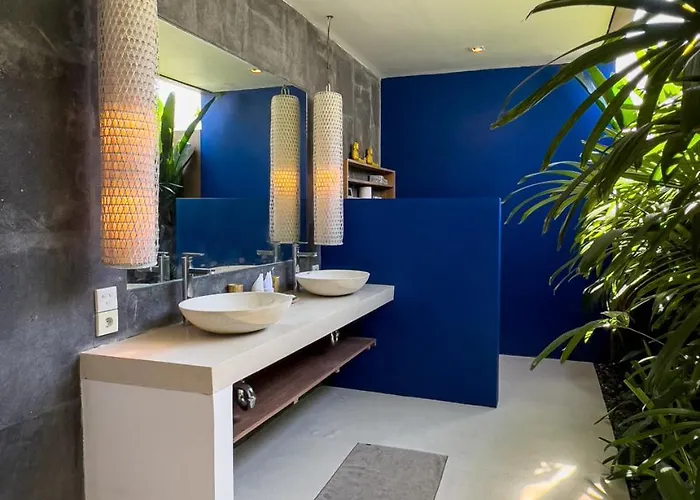 Luxurious 5br Retreat In Umalas