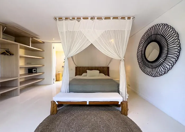 Villa Luxurious 5br Retreat In Umalas *