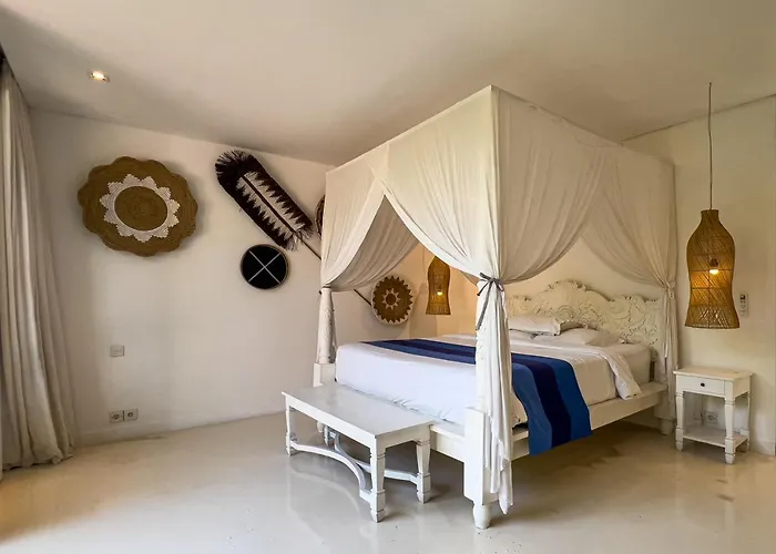 Villa Luxurious 5br Retreat In Umalas
